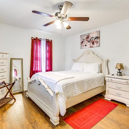 Chatham Getaway With Fireplace, Deck And Gas Grill! Bagian luar foto