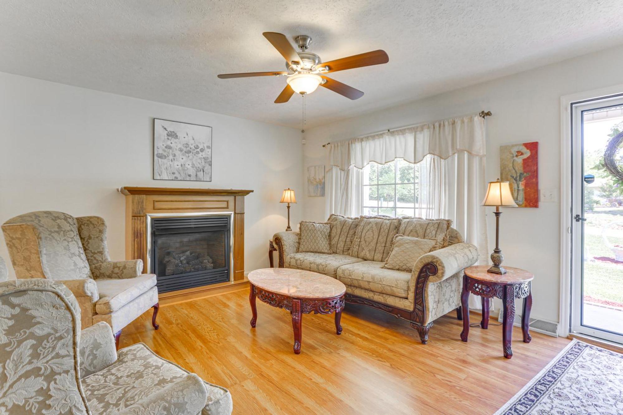 Chatham Getaway With Fireplace, Deck And Gas Grill! Bagian luar foto